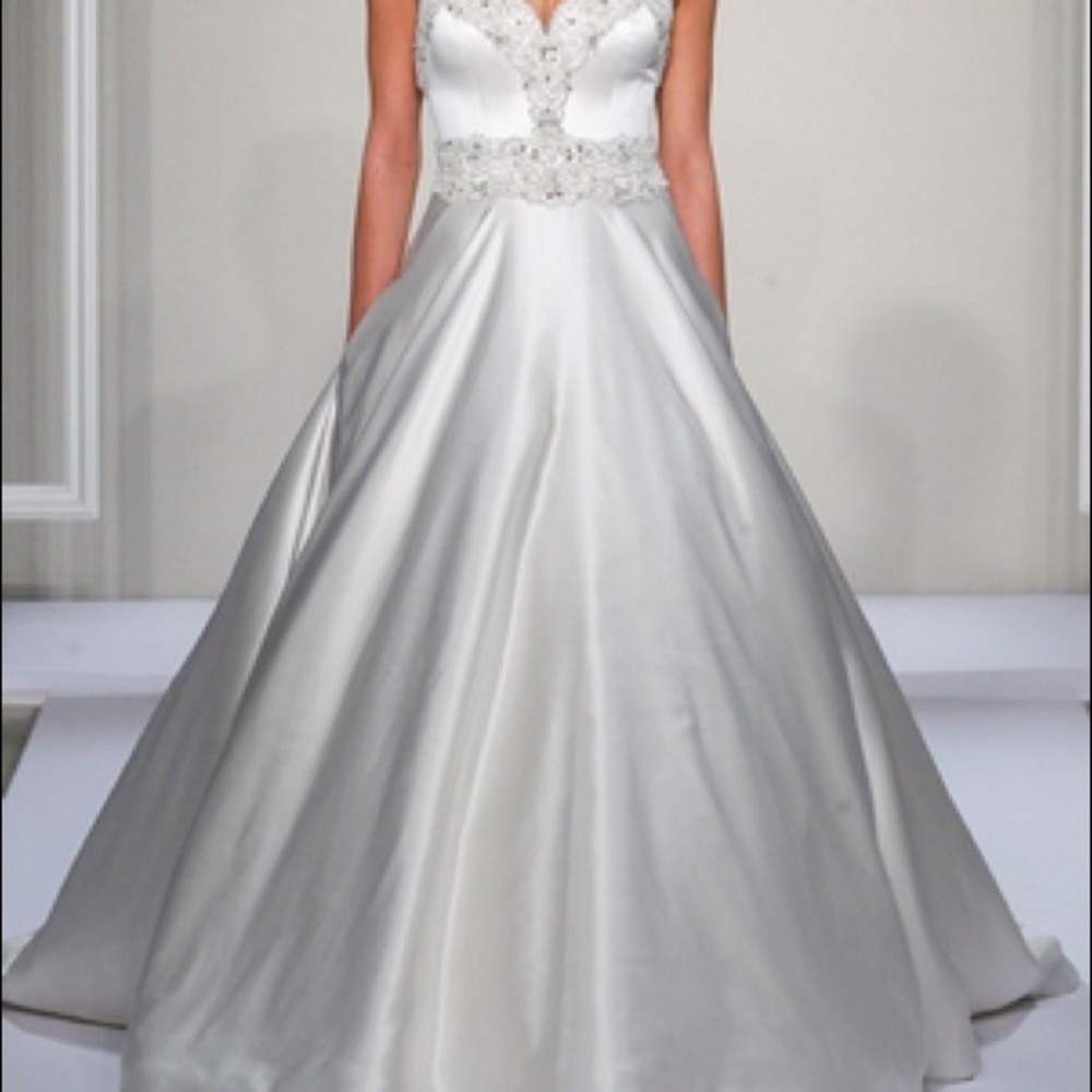 Dennis Basso for Kleinfeld wedding dress